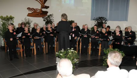 Koor Ons Genoegen neemt feestelijk afscheid tijdens 95-jarig jubileumconcert