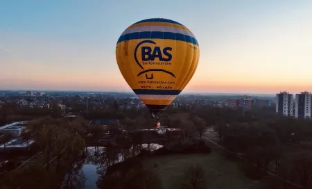 Bas verbreekt Nederlands duurrecord ballonvaren
