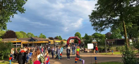 Avondvierdaagse Laren ondanks weer een groot succes